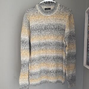 🆕️ F&F Gray and Yellow Crewneck Sweater NWOT